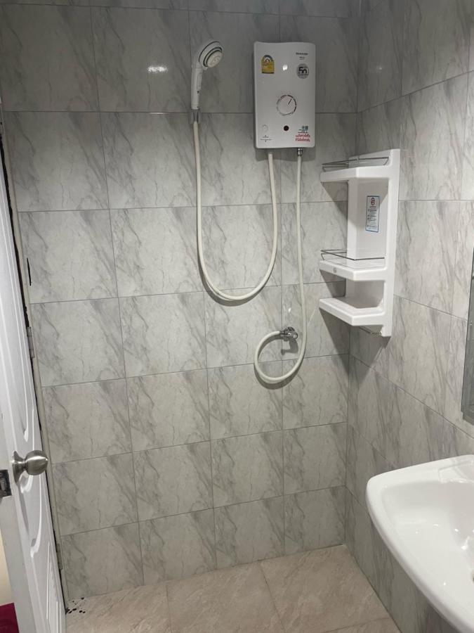 Happy Apple Guesthouse Pattaya Exterior photo