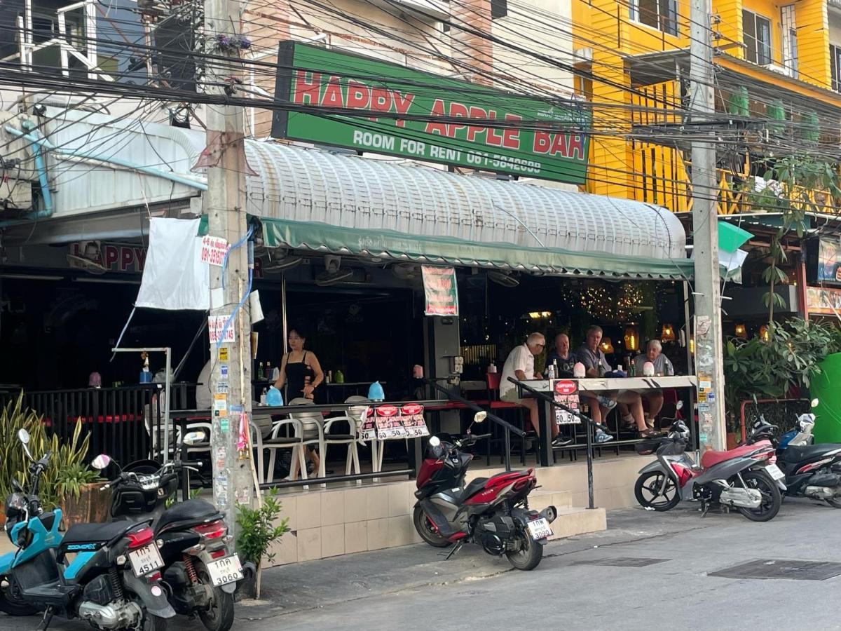 Happy Apple Guesthouse Pattaya Exterior photo